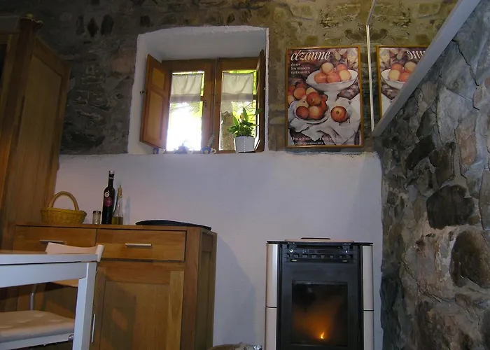 Cal Joanet, Acollidora Caseta A Gratallops